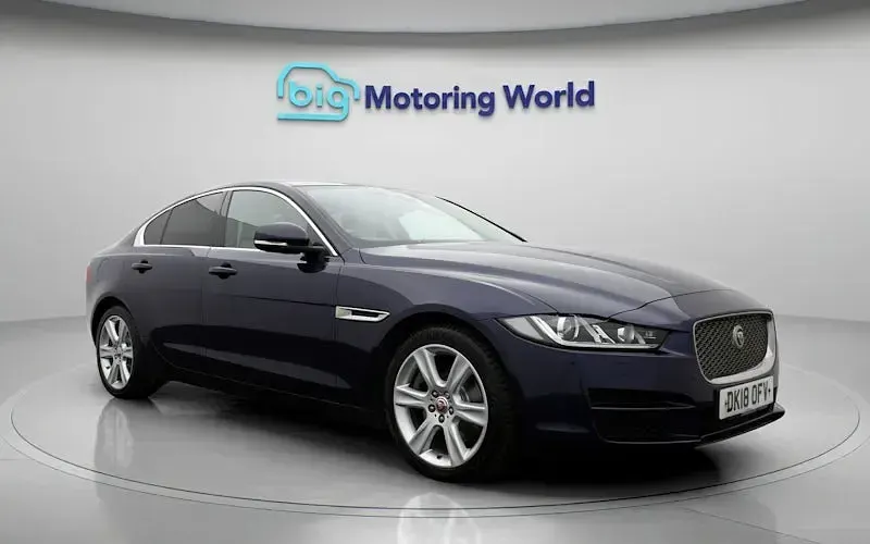 Used Jaguar XE Portfolio 250 HP (183 kW) 2018 Blue Sedan
