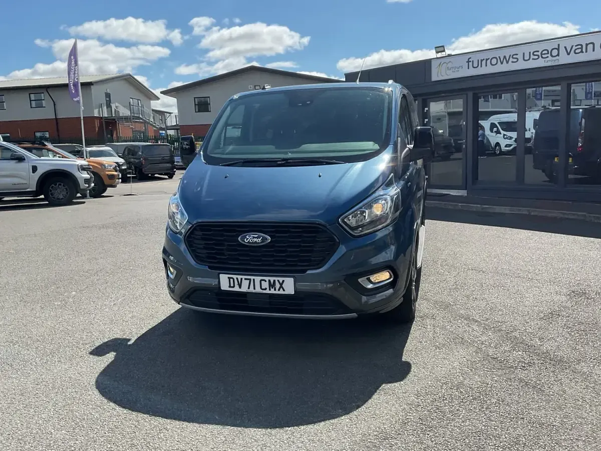 Used Ford Transit Custom Active 170 HP (125 kW) 2021 Blue Van