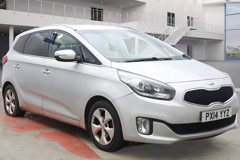 Used Kia Carens 133 HP (97 kW) 2014 Silver MPV