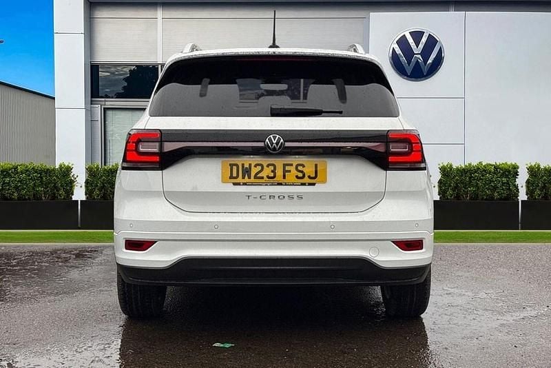 Used VW T-Cross R-line 150 HP (110 kW) 2023 White SUV