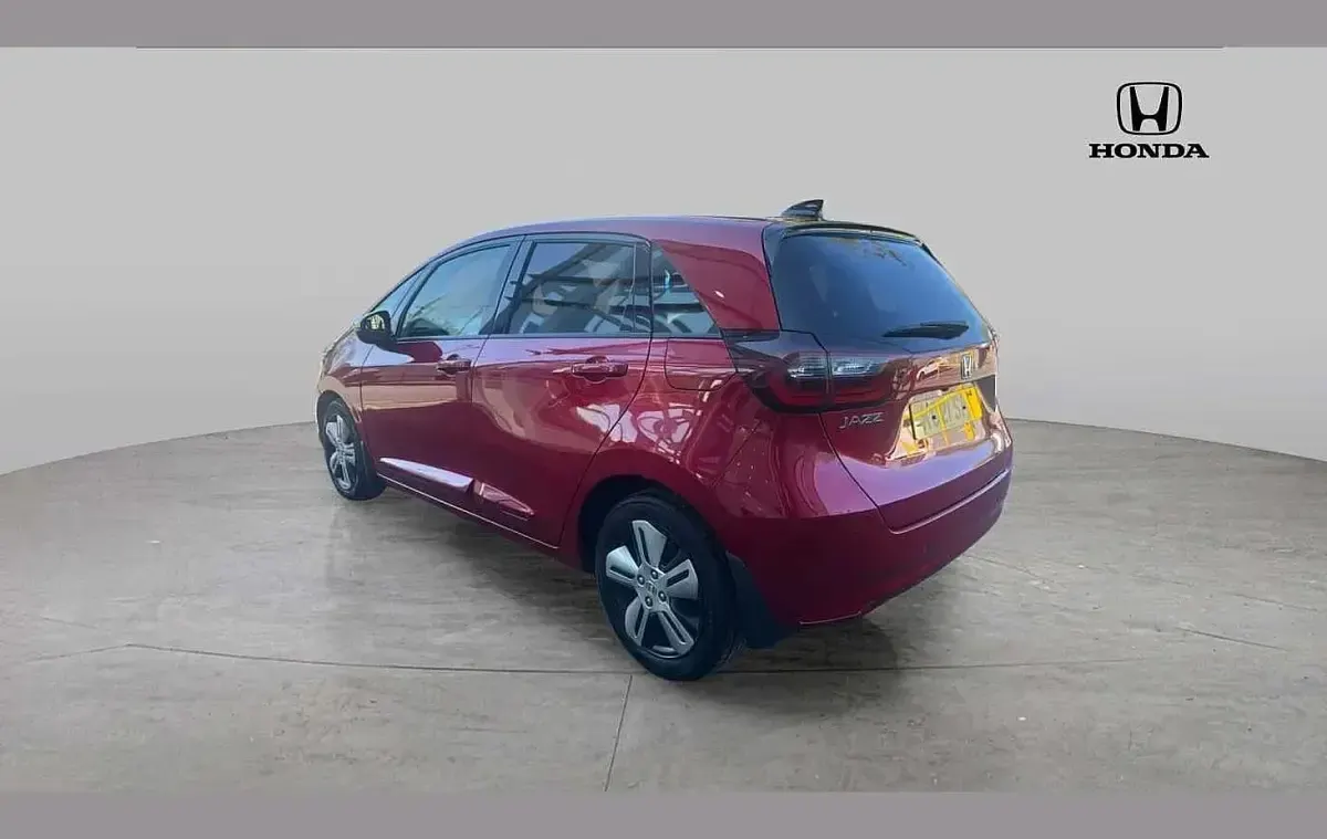 Second-hand Honda Jazz Hybrid 109 CP (80 kW) 2021 Roșu Hatchback