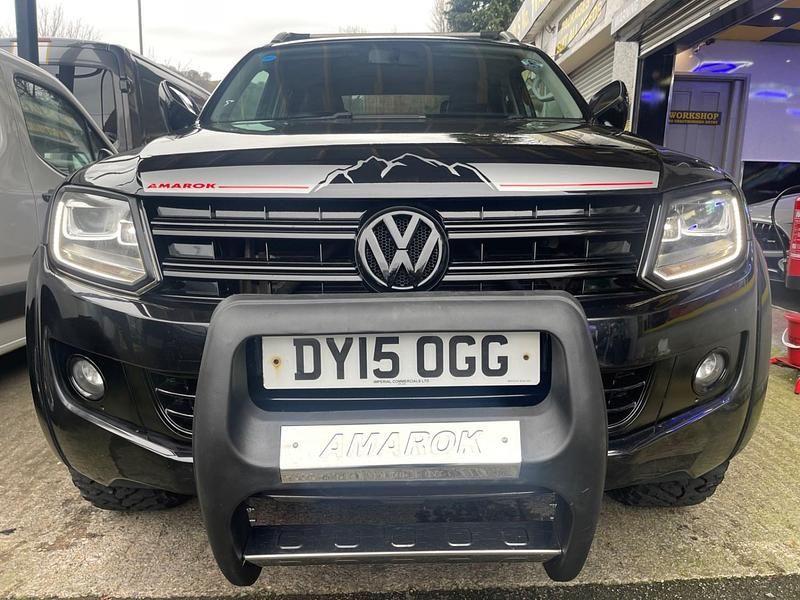 Used VW Amarok Highline 180 HP (132 kW) 2015 Black Pickup