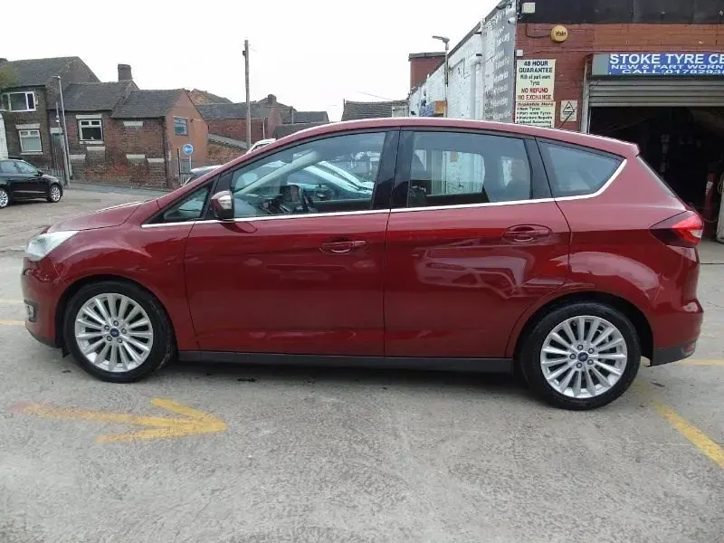 Second-hand Ford C-MAX Titanium 2016 Roșu Monovolum