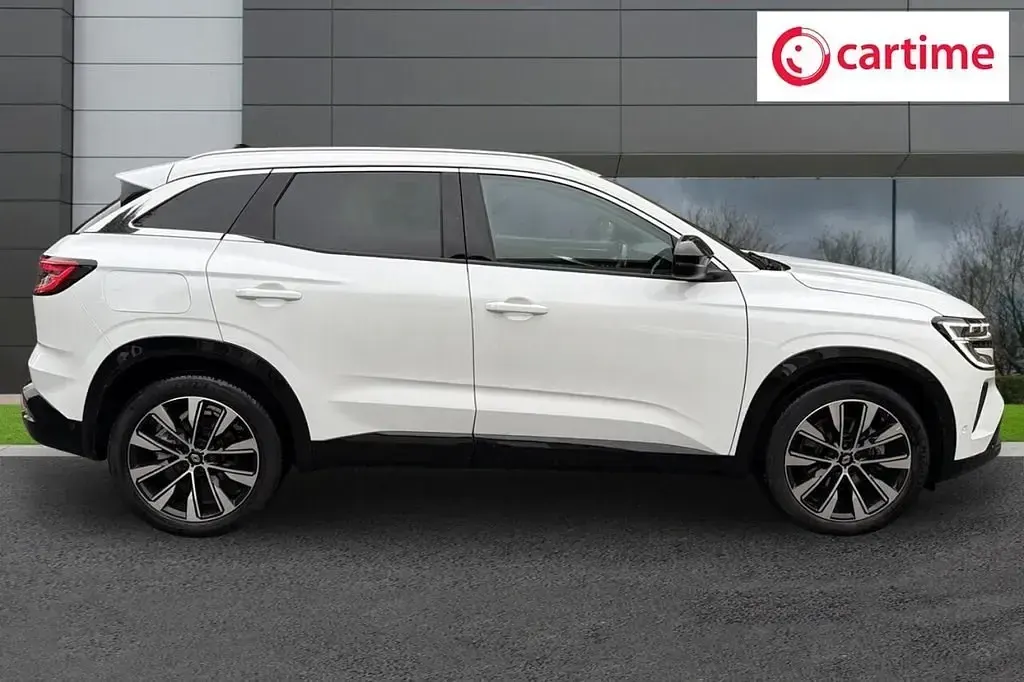 Begagnad Renault Austral Techno 200 HK (147 kW) 2024 Vit SUV