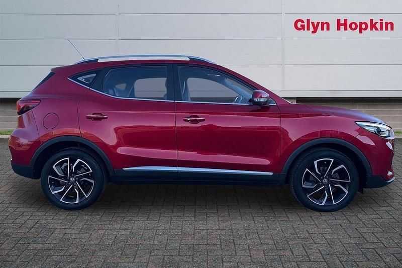 Used MG ZS Exclusive 111 HP (81 kW) 2021 Red SUV