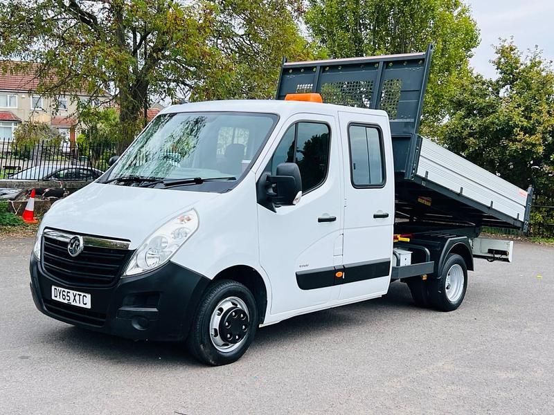 White Used 2015 Vauxhall Movano Van | £9,450 (Expensive) - Image 1/4