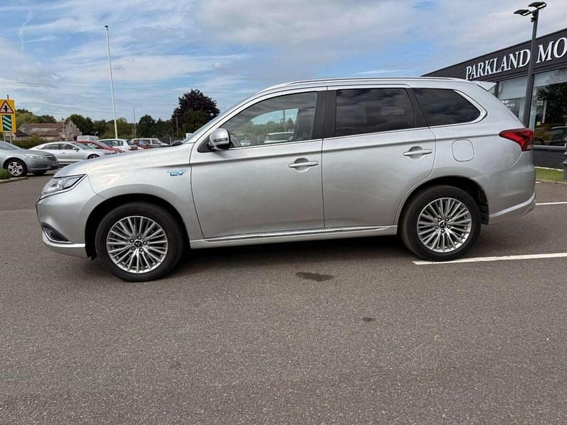 Used Mitsubishi Outlander P-HEV 224 HP (164 kW) 2020 Silver SUV