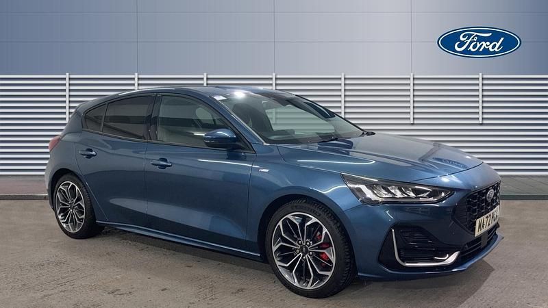 Blue Used 2022 Ford Focus ST-Line Hatchback | £16,500 (Expensive) - Image 1/3