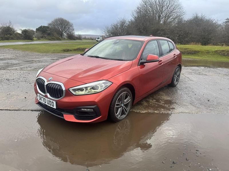 Used BMW 118 Sport Line 2020 Orange Hatchback