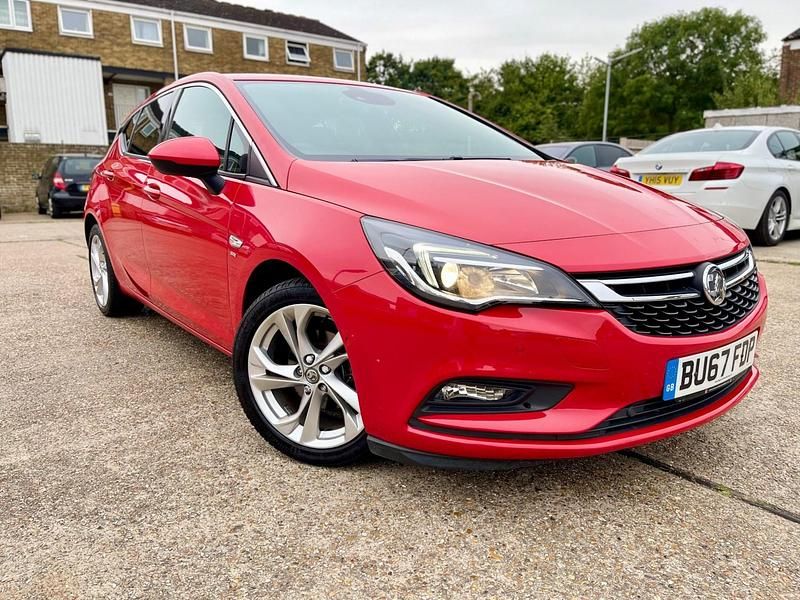 Used Vauxhall Astra SRi 2017 Red Hatchback
