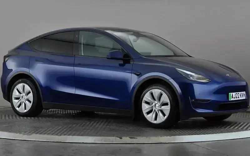 Used Tesla Model Y Long Range AWD 286 kW (389 HP) 2025 SUV