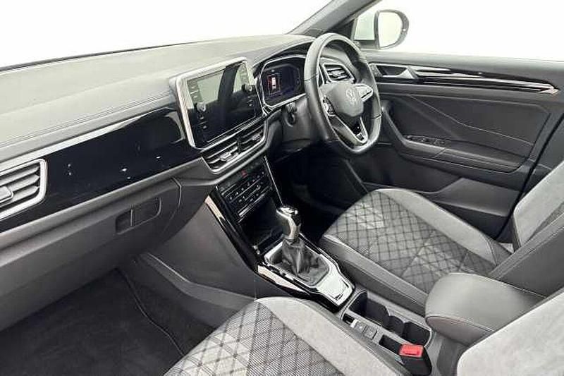 Used VW T-Roc R-line 150 HP (110 kW) 2022 White SUV