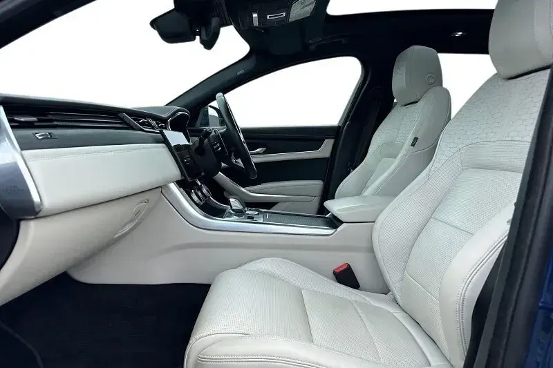 Used Jaguar XF R-Dynamic 204 HP (150 kW) 2023 Blue Estate
