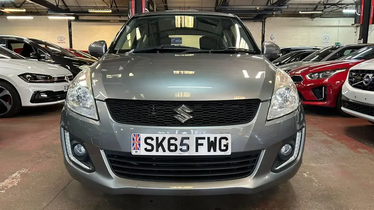 Begagnad Suzuki Swift SZ3 2015 Grå Halvkombi
