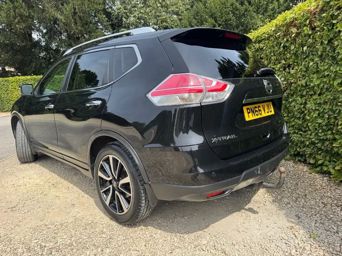 Used Nissan X-Trail Tekna 2016 Black SUV