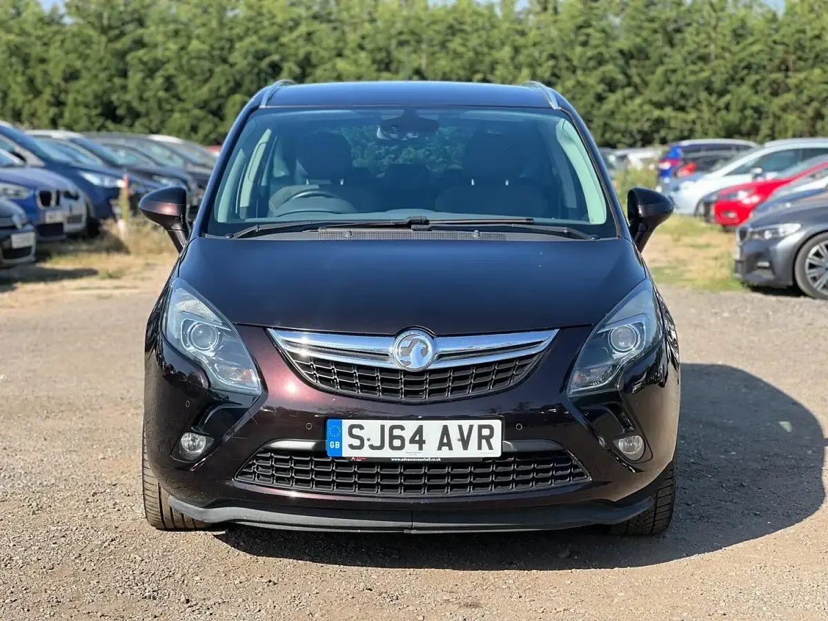 Used Vauxhall Zafira 170 HP (125 kW) 2014 Brown MPV