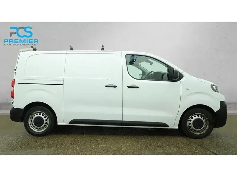 Second-hand Peugeot e-Expert 100 kW (136 CP) 2022 Alb Van