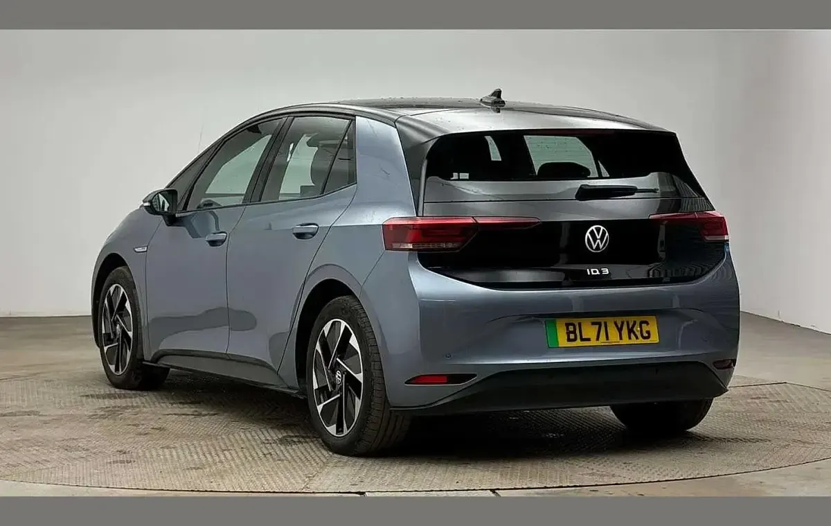 Usado VW ID.3 Pro 106 kW (145 CV) 2022 Azul Utilitario