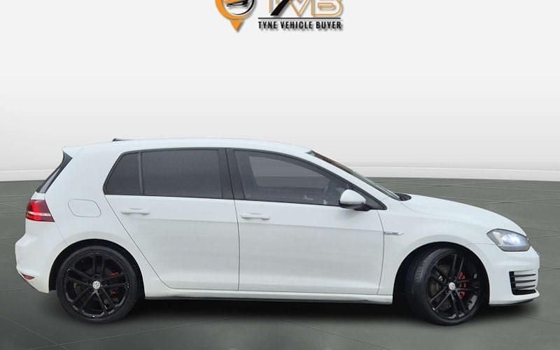 Used VW Golf VII GTD 184 HP (135 kW) 2015 White Hatchback