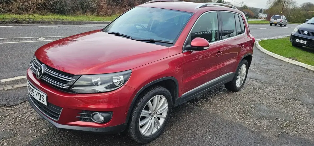 Usado VW Tiguan Edition 150 HP (110 kW) 2015 Vermelho SUV