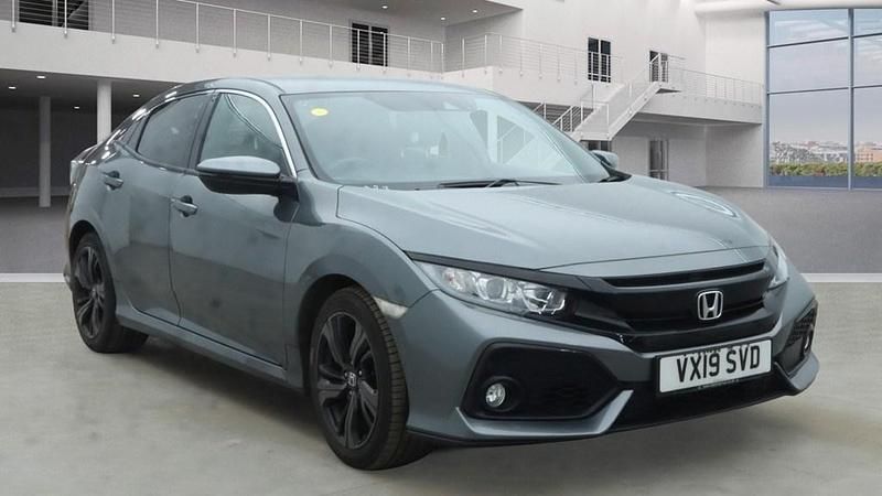 Used Honda Civic SR 126 HP (92 kW) 2019 Polished metal grey Hatchback
