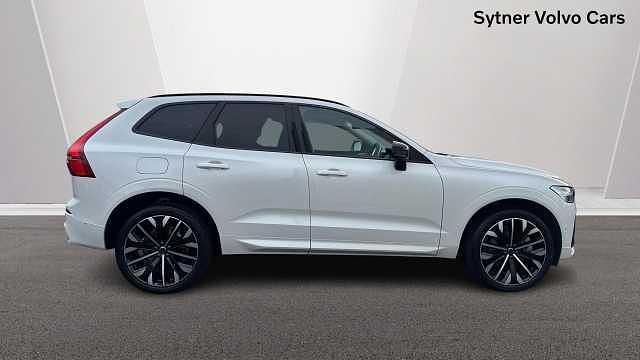 Usado Volvo XC60 Ultra 247 HP (181 kW) 2025 Branco SUV