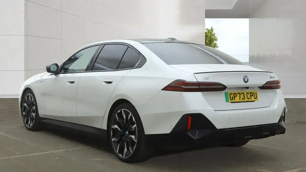 Used BMW i5 Comfort Edition 436 kW (593 HP) 2024 White