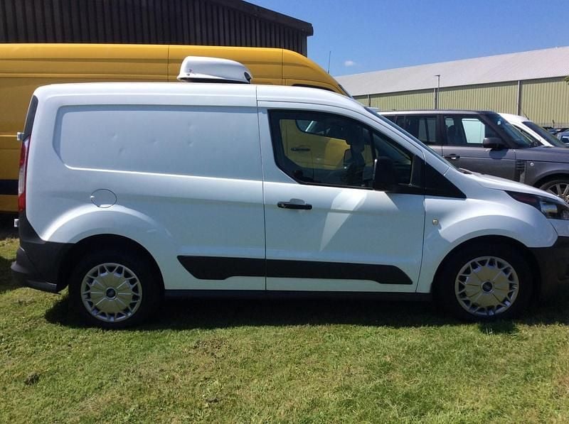 Used Ford Transit Connect 75 HP (55 kW) 2016 White MPV
