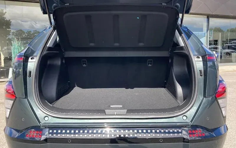 Used Hyundai Kona Advanced 114 kW (156 HP) 2025 SUV