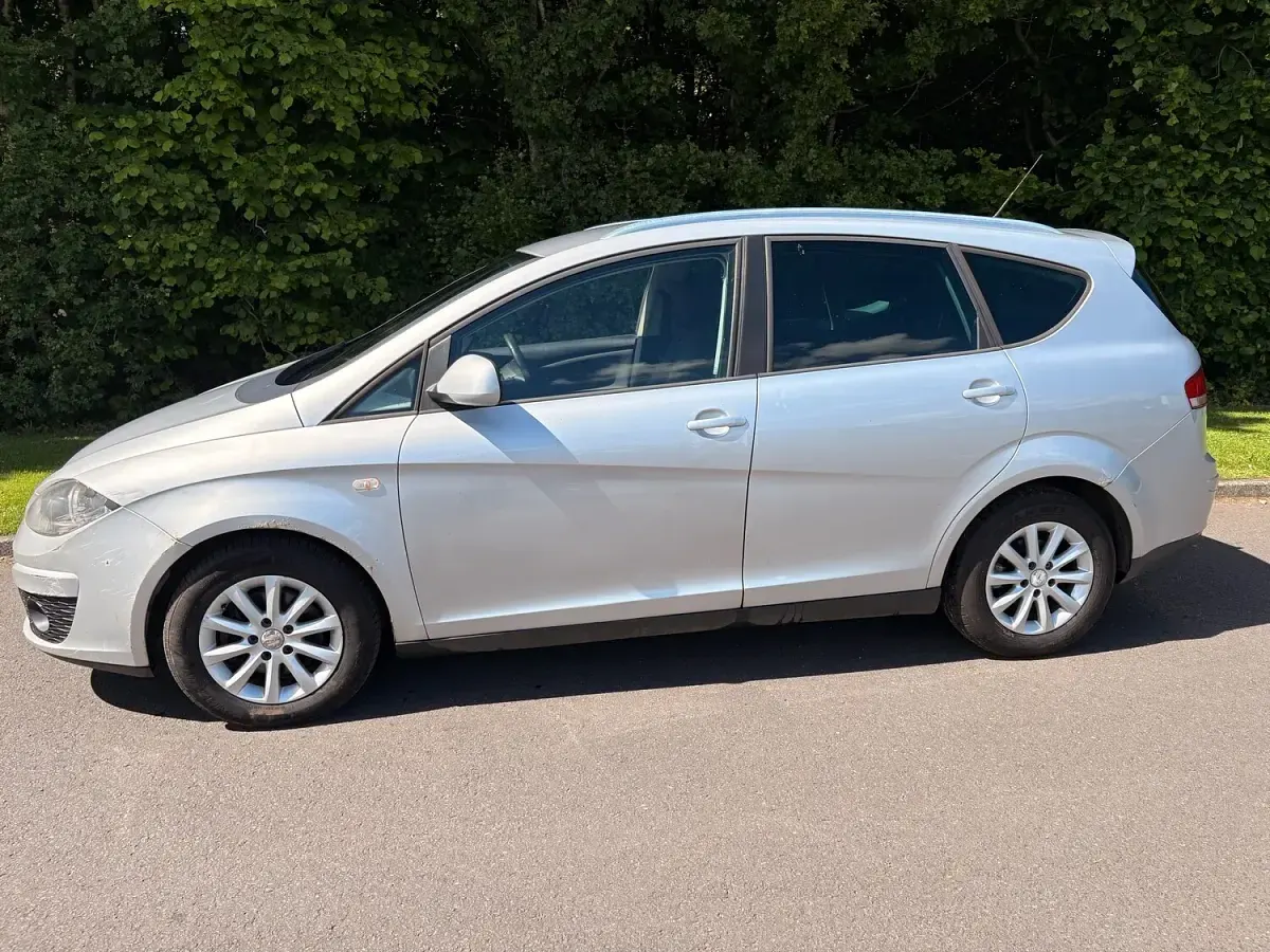 Used Seat Altea XL Ecomotive 2012 Silver MPV