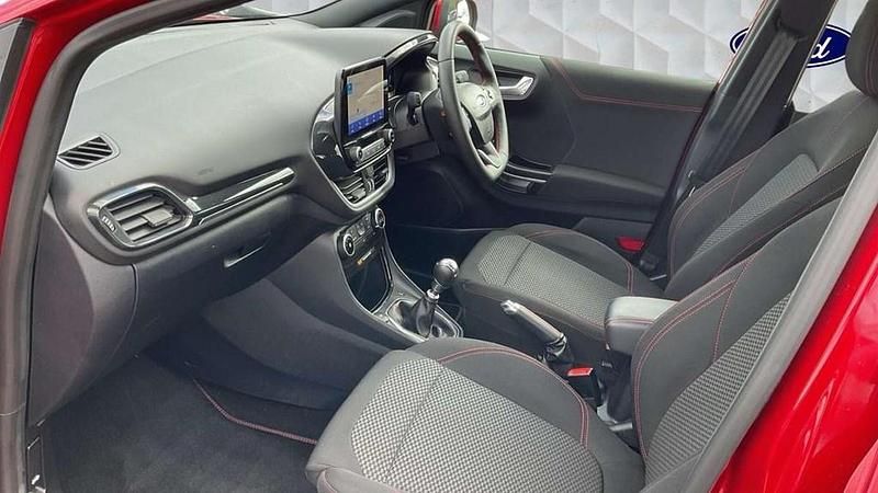 Usado Ford Puma ST-Line 125 HP (91 kW) 2024 Vermelho SUV