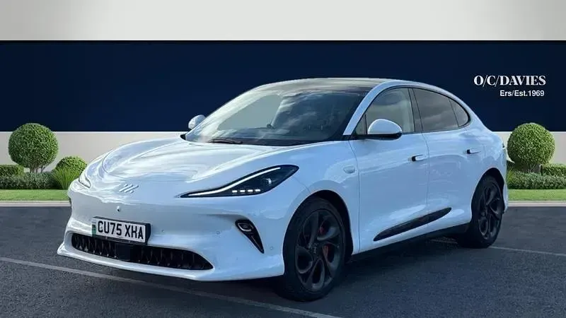New MG IM6 553 kW (752 HP) 2025 White SUV