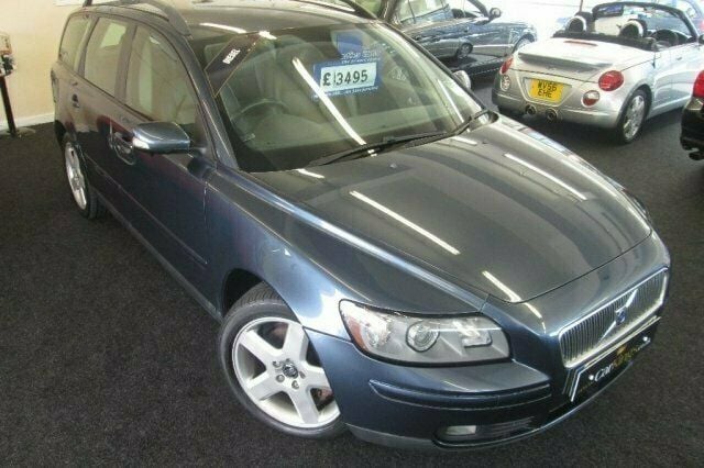 Used 2006 Volvo V50 Estate | £3,495 (Expensive) - Image 1/4