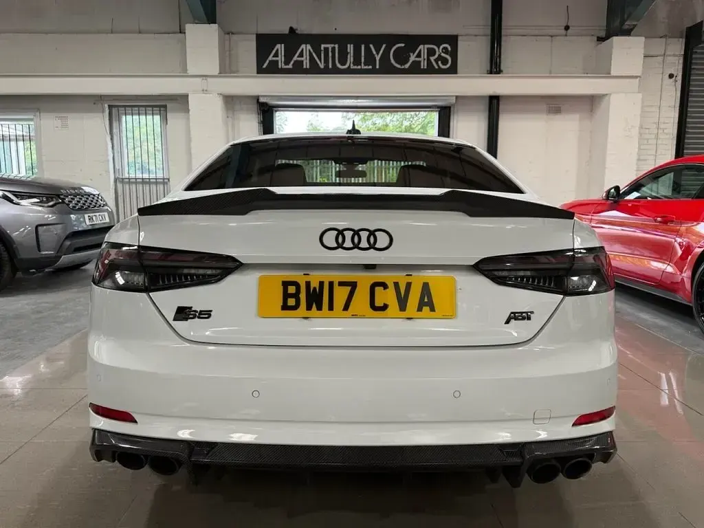 Used Audi S5 Business 354 HP (260 kW) 2017 White Coupe