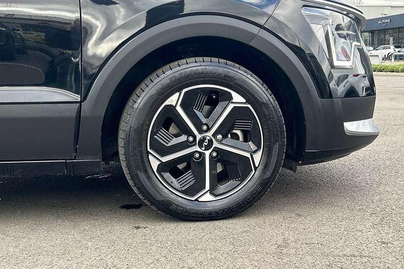 Gebraucht Kia Niro 139 PS (102 kW) 2023 Schwarz SUV