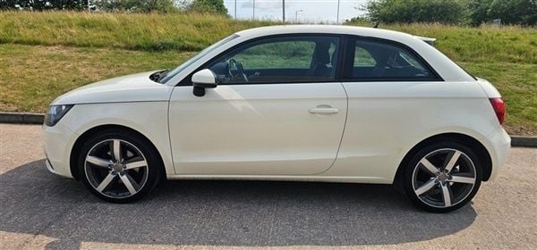 White Used 2011 Audi A1 Sport Hatchback | £3,795 (Fair price) - Image 1/1