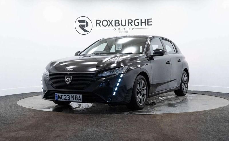 Used Peugeot 308 Active Premium 130 HP (95 kW) 2023 Black Hatchback