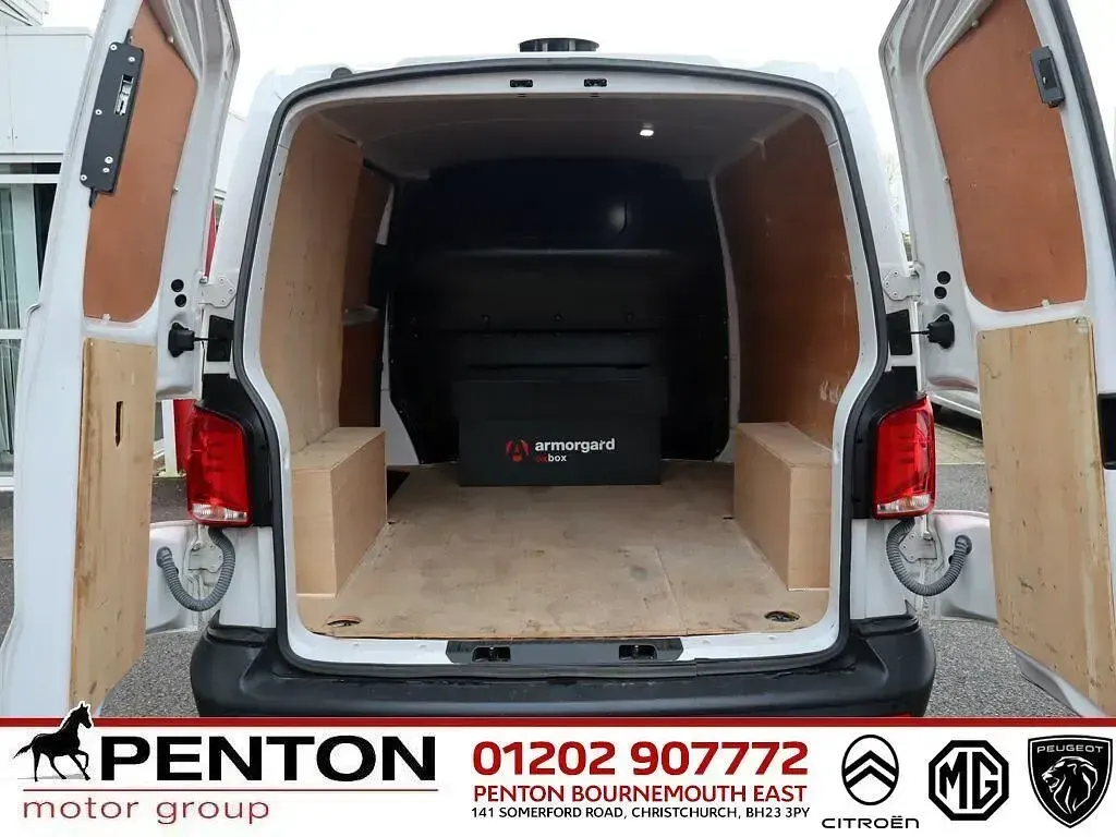 Usado VW Transporter Startline 150 HP (110 kW) 2022 Branco Van