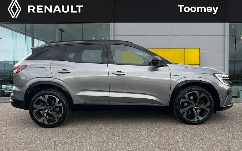 Używany Renault Austral Iconic Esprit Alpine 200 KM (147 kW) 2023 Czarny SUV