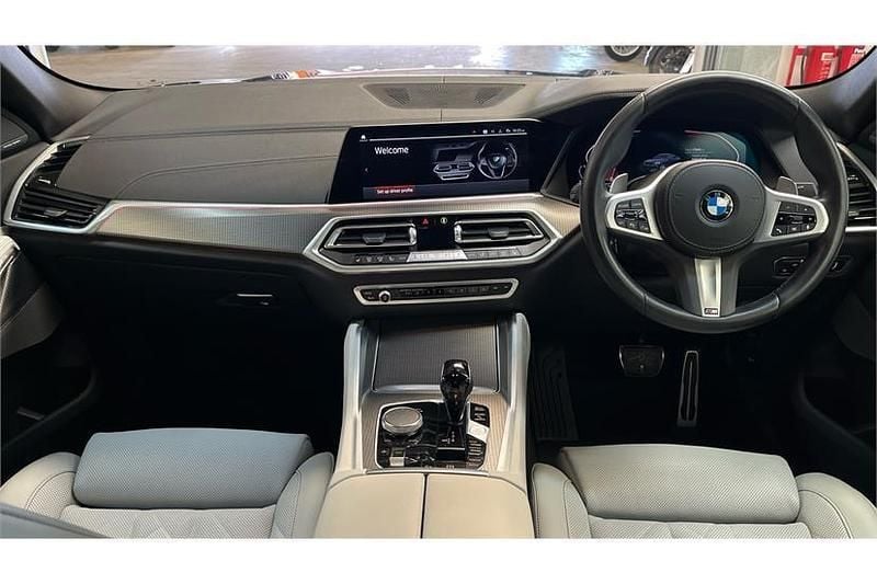 Used BMW X6 M Sport 286 HP (210 kW) 2022 Tanzanite blue SUV