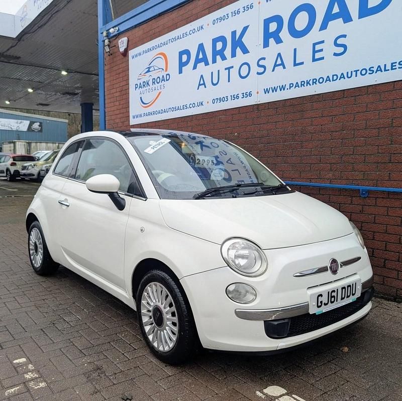 Used Fiat 500 Lounge 69 HP (50 kW) 2011 White Hatchback