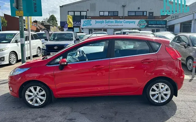 Used Ford Fiesta Zetec 82 HP (60 kW) 2010 Red Hatchback
