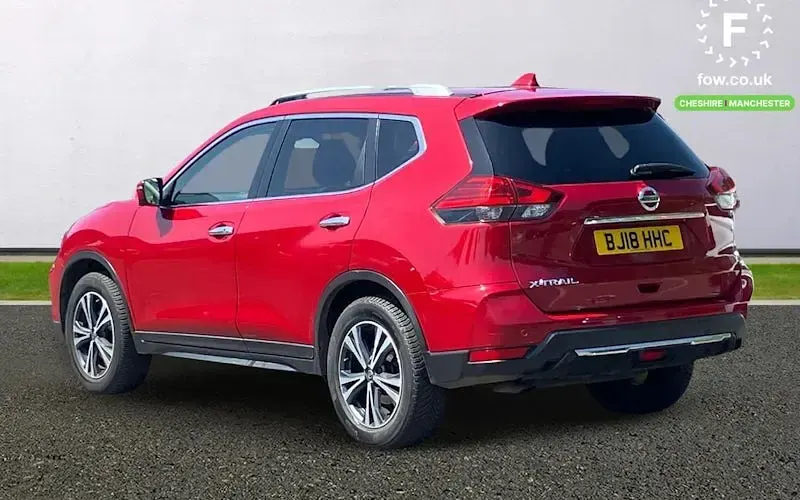 Used Nissan X-Trail N-Connecta 163 HP (119 kW) 2017 Red SUV
