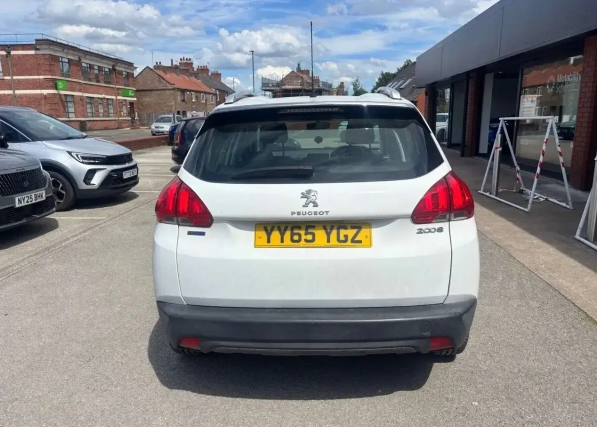 Used Peugeot 2008 Active 2015 White SUV