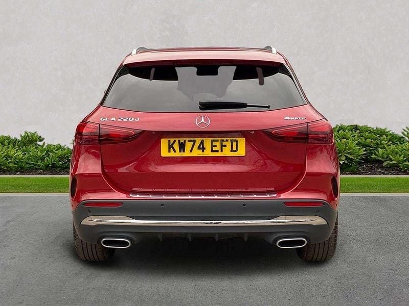 Used Mercedes GLA220 AMG Line Premium Plus 190 HP (139 kW) 2025 Red SUV