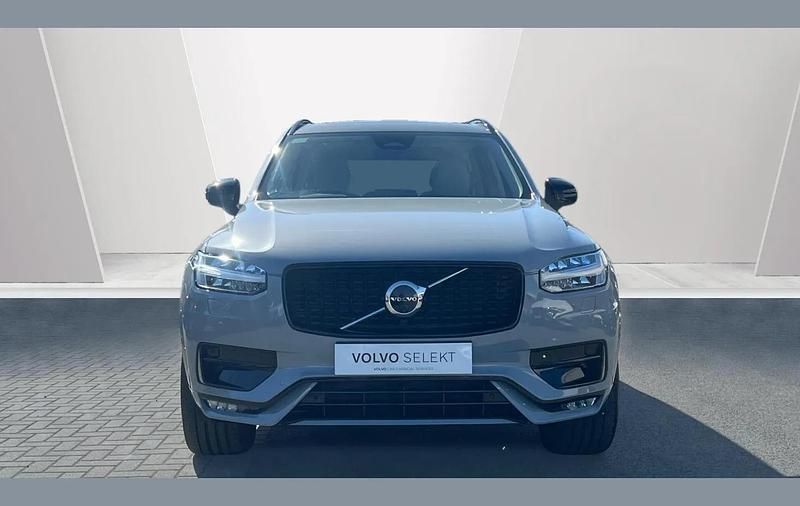 Usado Volvo XC90 Plus 247 HP (181 kW) 2024 Cinzento SUV