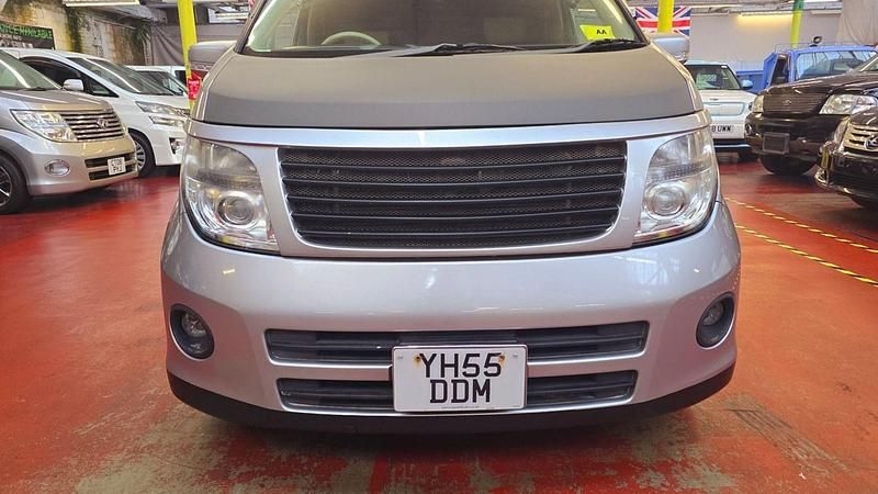 Used Nissan Elgrand Nismo 2005 Silver MPV