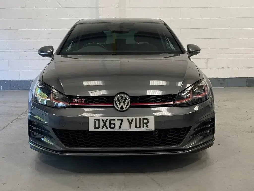 Używany VW Golf VII GTI 245 KM (180 kW) 2017 Szary Hatchback