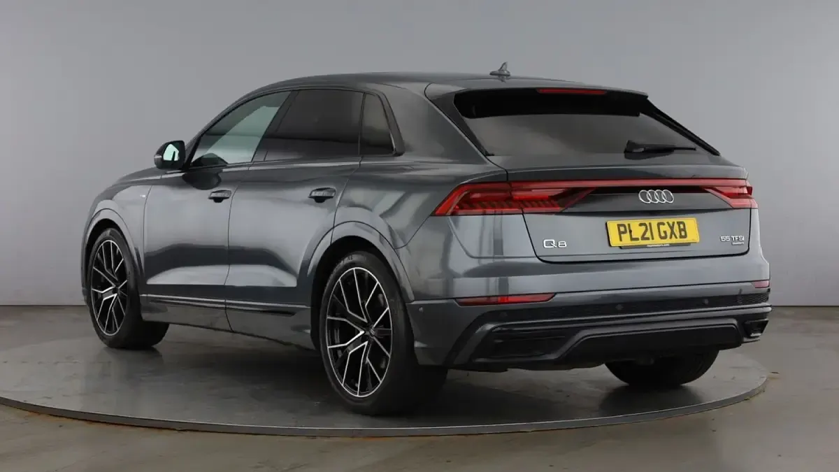 Used Audi Q8 Comfort 340 HP (250 kW) 2021 Grey SUV