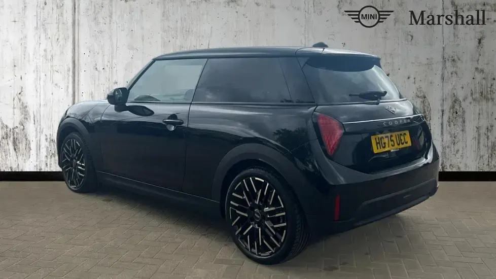 Used Mini Cooper Exclusive 114 kW (156 HP) 2026 Midnight black ii Hatchback